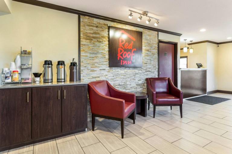Red Roof Inn Dry Ridge — photo 3