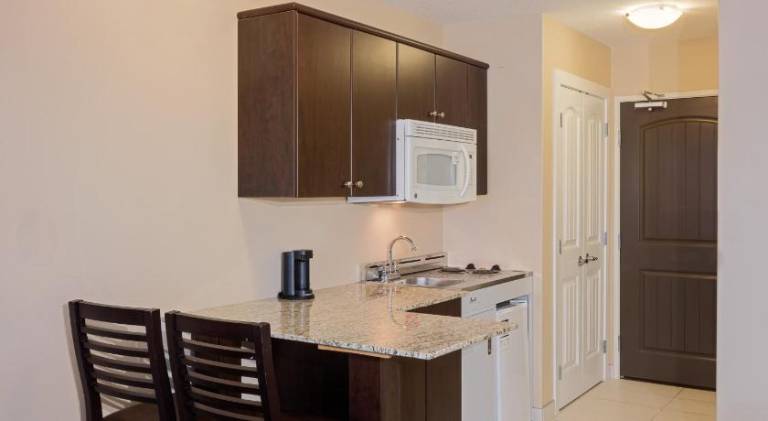 Ramada by Wyndham Cold Lake — photo 5
