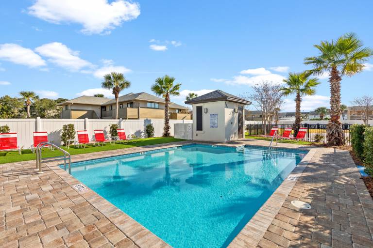 Family-oriented nice house with patio, heated pool & BBQ | Lake view | Pets allowed in Miramar, FL