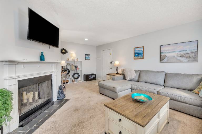Condo Sea Island