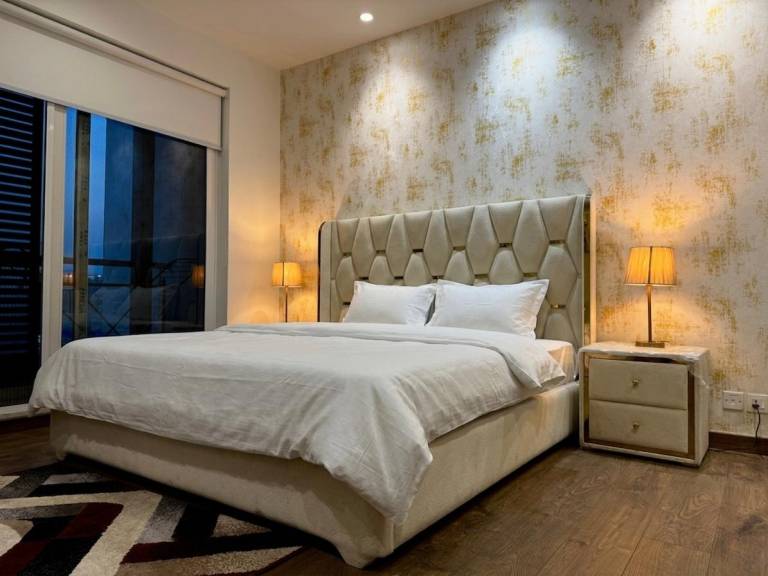 75 m&sup2; Apartment mit Hotelservice