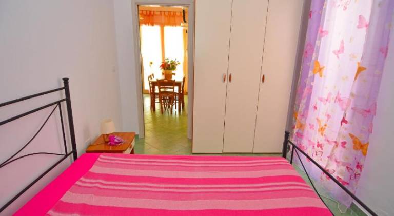 Apartment with 2 rooms for 4 persons — photo 2
