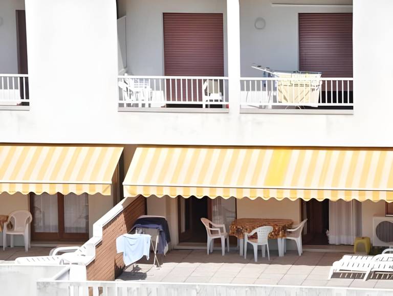 Serviced apartment with 2 rooms for 6 persons in Grado