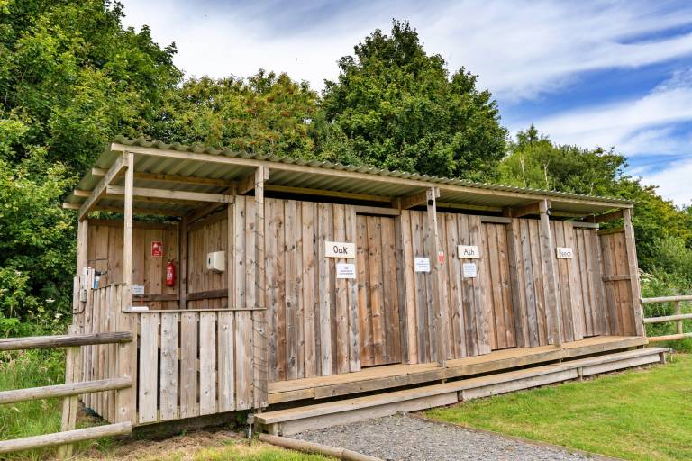 Chalet  West Down