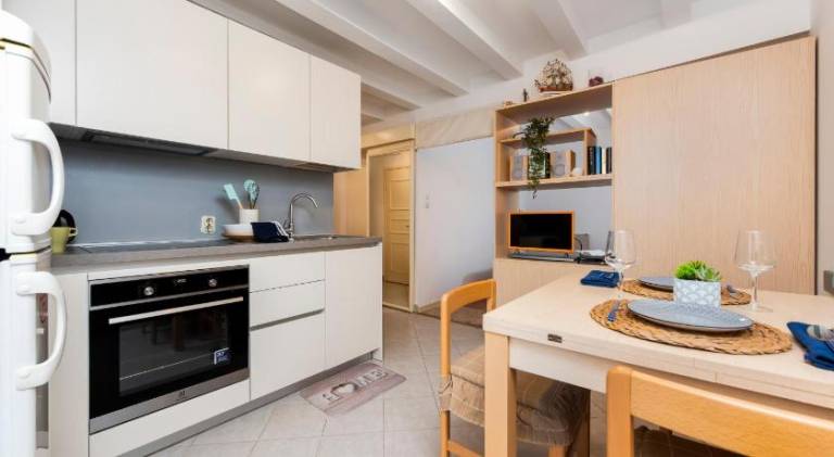 Apartment with 1 room for 3 persons — photo 3