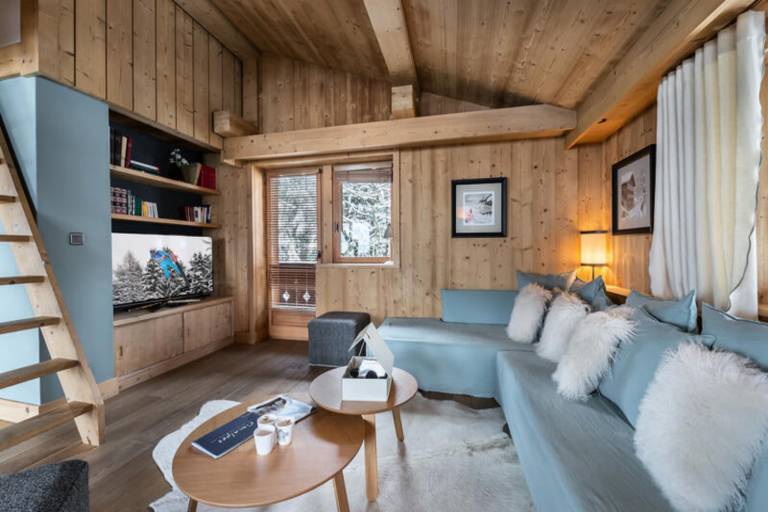 Rental apartment with sauna, yard & terrace in Combloux