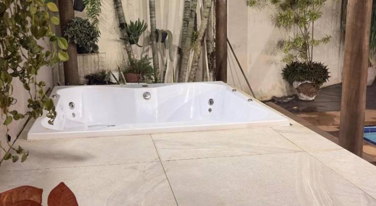Vacation home with pool & hot tub | Pets are welcome — photo 4