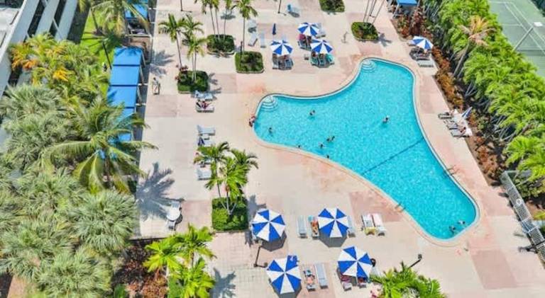 Ample apartment with pool | Next to the beach | Suitable for remote work | Pets allowed — photo 4