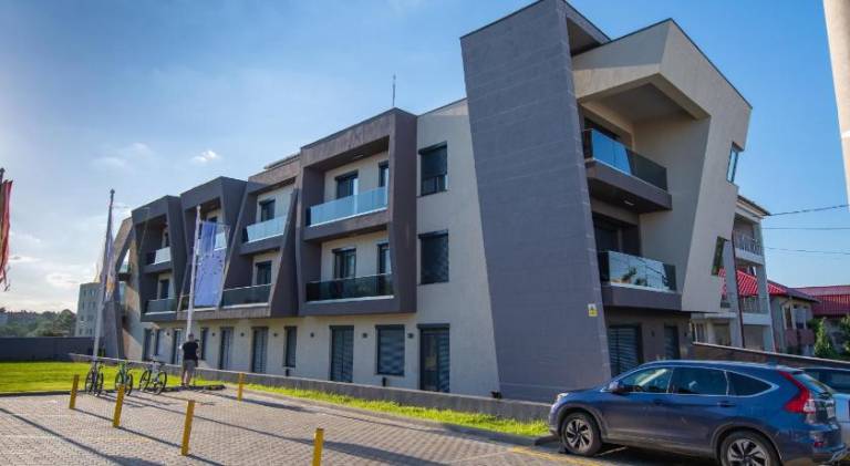 Serviced apartment with garden & terrace in Constanta