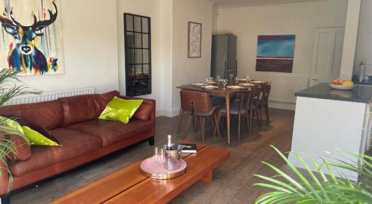 House with 4 rooms for 8 persons in Kingston Upon Thames