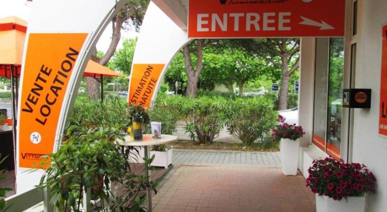 Holiday apartment with garden & terrace — photo 4