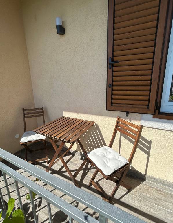 Vacation home with hot tub, barbecue & terrace — photo 4