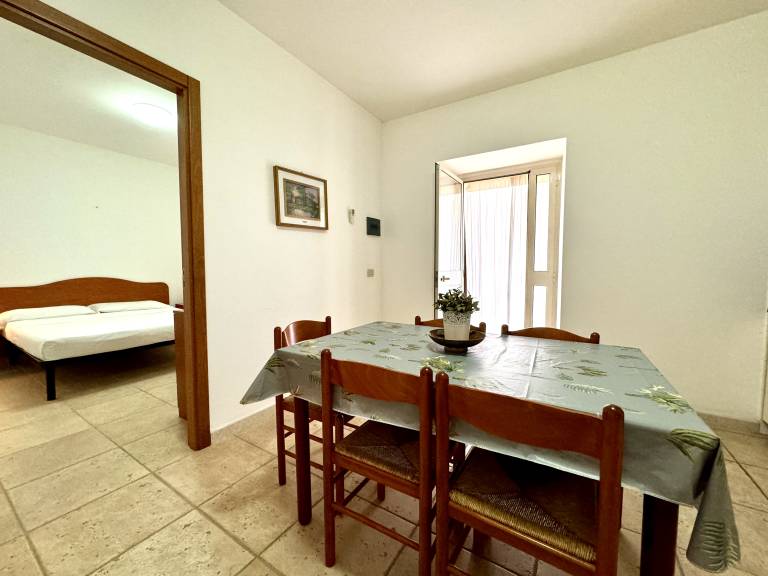 Holiday apartment with grill, pool & garden — photo 4