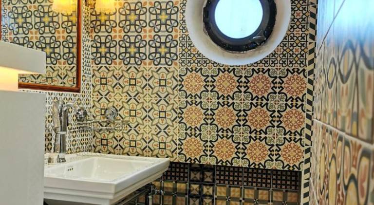 Art deco houseboat on super location — photo 2