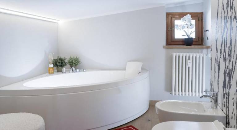 Rental apartment with jacuzzi | Suitable for remote work — photo 4