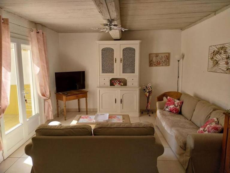 Lovely gite with barbecue & terrace | Pets are welcome — photo 3