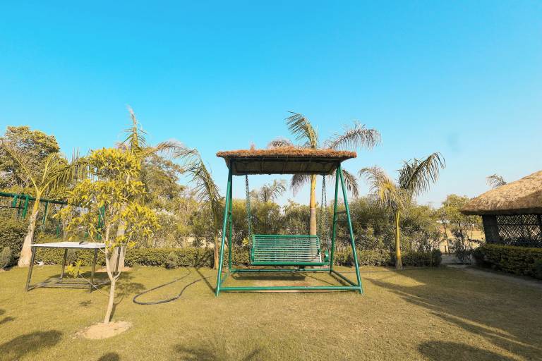 Resort  Bhawanipur Salia