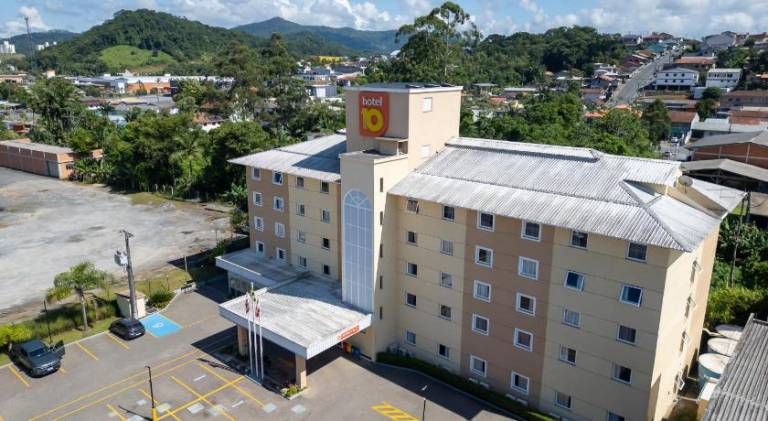Hotel 10 Blumenau in Blumenau