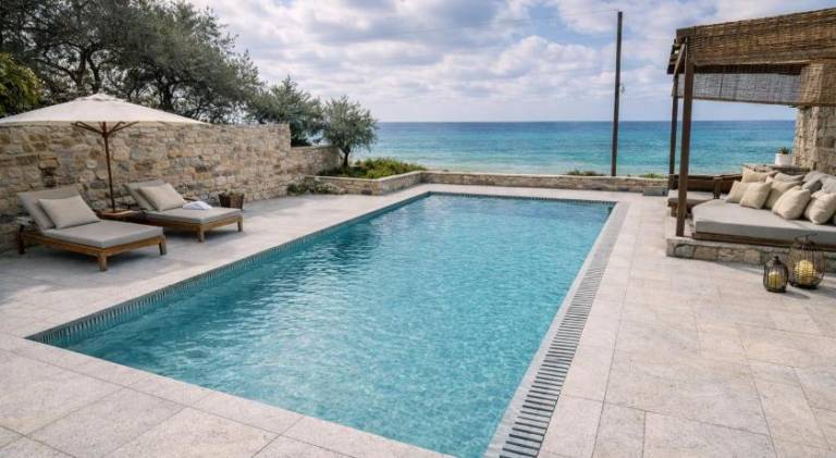 Villa with patio, private pool & yard in Corfu