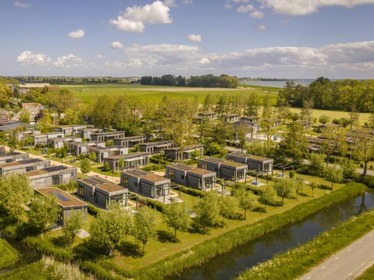 Lodge  Hoorn