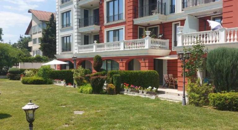 Holiday apartment with pool | Pets are welcome in Varna