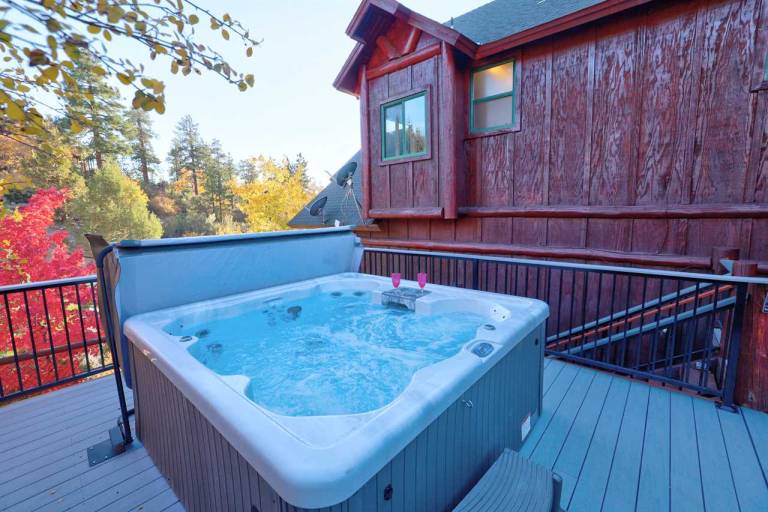 Miller''s Windsong Retreat. Lake Views. Hot tub. 3x2 promo! — photo 2