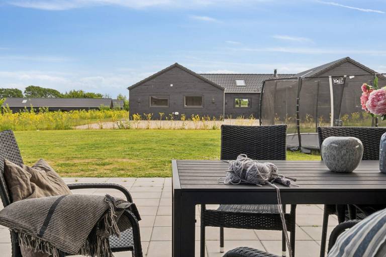 Vacation home with sauna & pool — photo 4