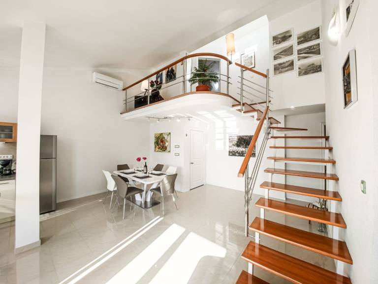Three bedroom apartment with terrace Makarska (A-20700-a) — photo 2