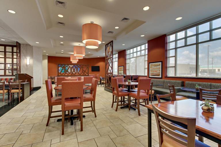 Drury Inn & Suites Meridian — photo 4
