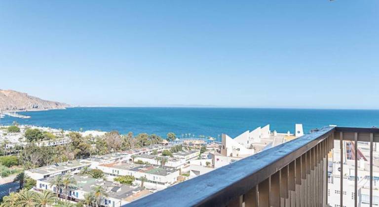 Lovely rental apartment | Beach nearby | Pet-friendly in Roquetas de Mar