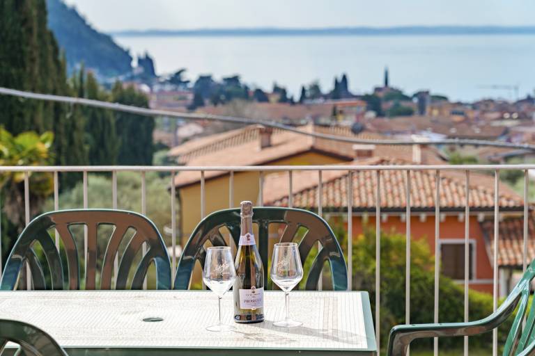 Rental apartment with terrace | Water view — photo 2