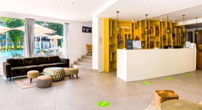 Ibis Styles Golden Sands Roomer Hotel — photo 4