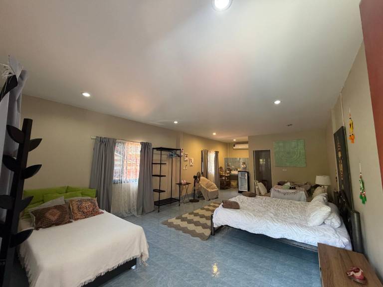 Rustic apartment at the beach in Rawai