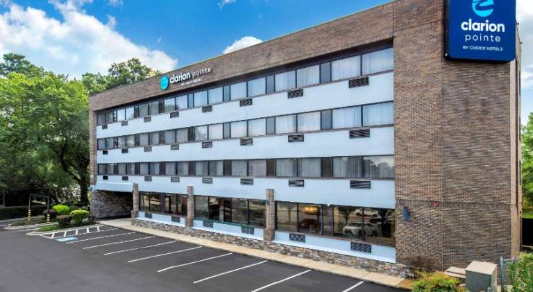 CITY STUDIOS INN & SUITES