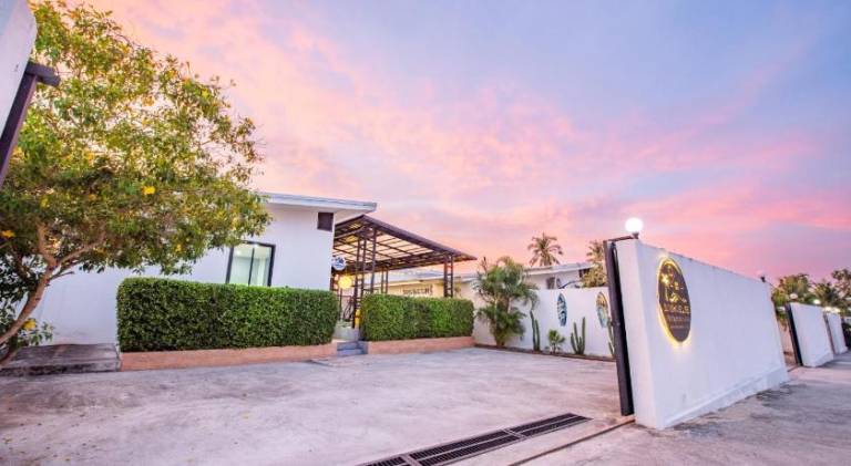 Villa with private pool & BBQ — photo 2