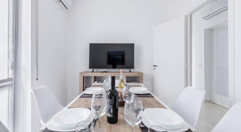 Holiday apartment with 2 rooms for 6 persons — photo 3