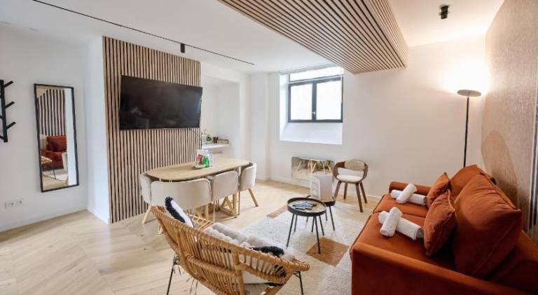 Holiday apartment with 2 rooms for 6 persons in Paris