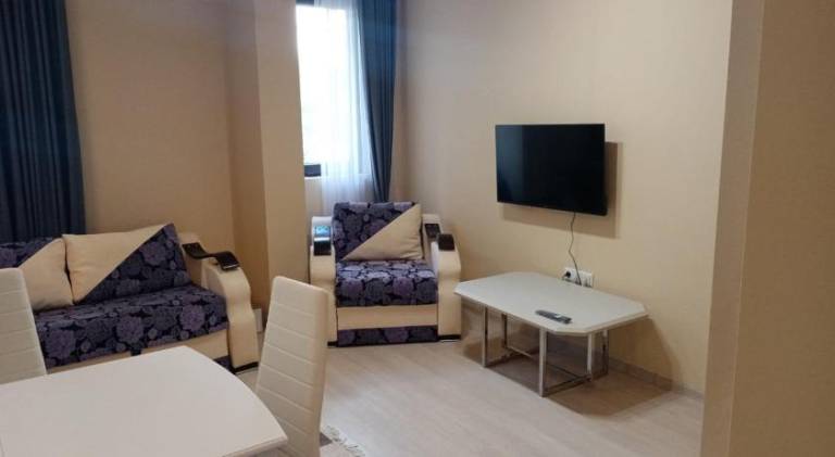 Rental apartment with terrace — photo 2