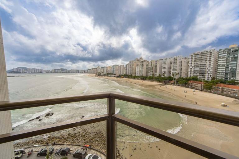 Apto Pet Friendly Beira Mar com Vista e Garagem