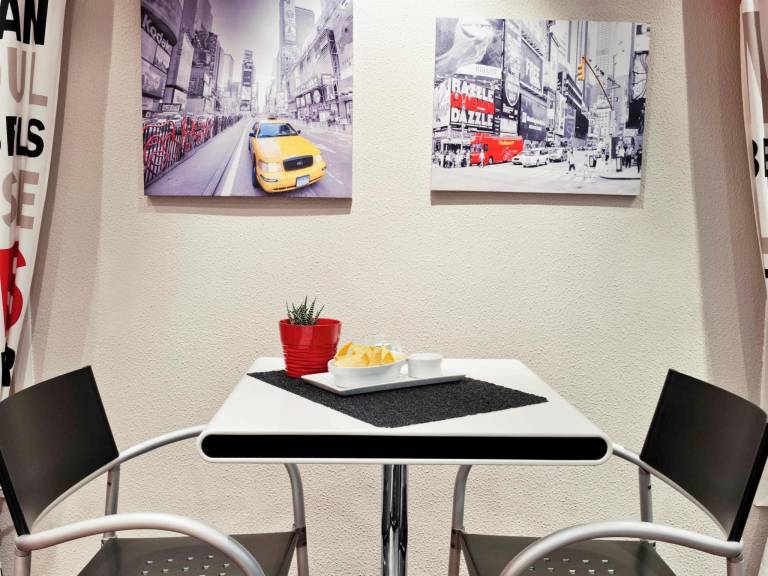B&B HOTEL Lille Villeneuve d'Ascq Hôtel de Ville — photo 5