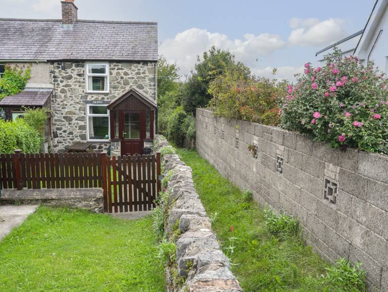 Cottage Bangor