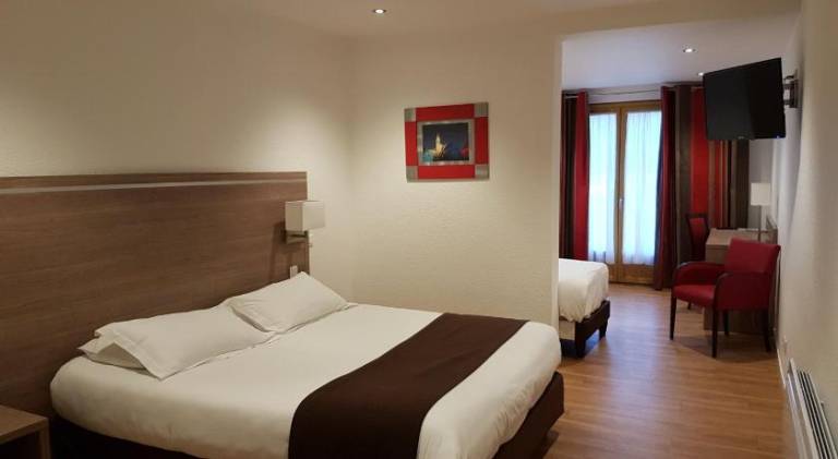 Logis Hotel Restaurant de l'Abbaye in Montargis