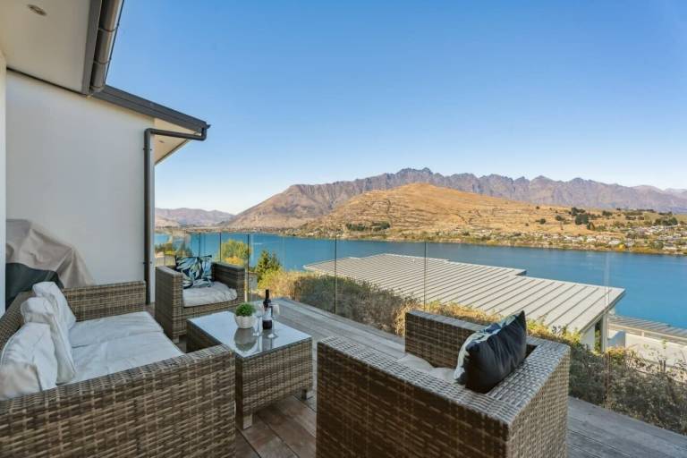 House  Queenstown