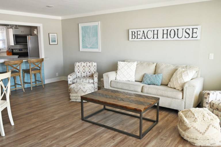 Sandpiper Cove Unit 1147 2-Bedroom/2-Bathroom With FREE Beach Service! in Destin, FL