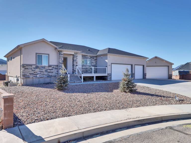 House  Parowan