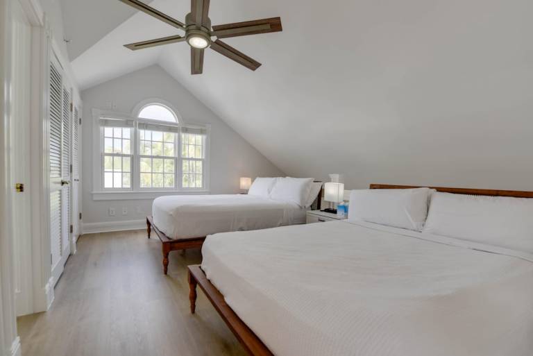 Duval Delight Recently Remodeled Condo on Duval! — photo 2