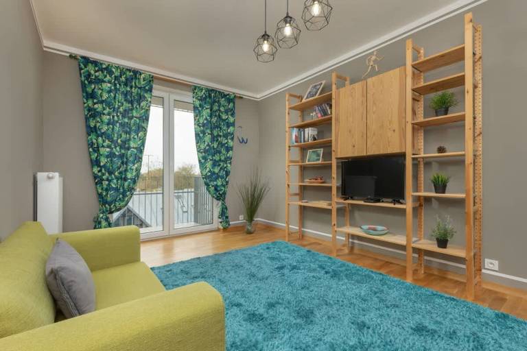 Kowalczyka 1B Colorful Apartment Parking