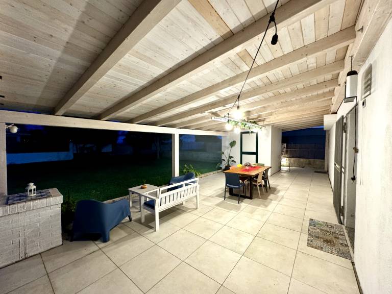 Villa with barbecue, private pool & terrace | Garden view — photo 3