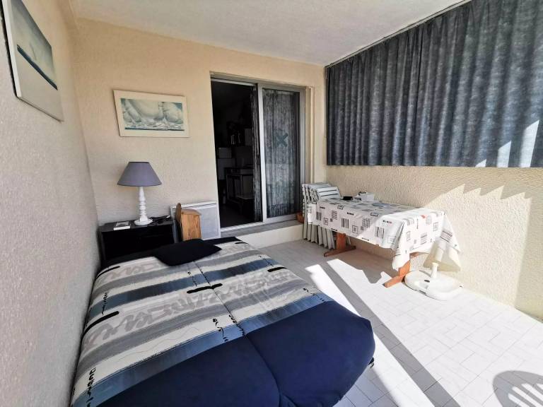 Studio with 1 room for 4 persons — photo 4