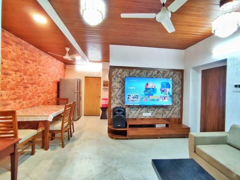 House with BBQ, pool & yard | Suitable for remote work | Pets are welcome — photo 2